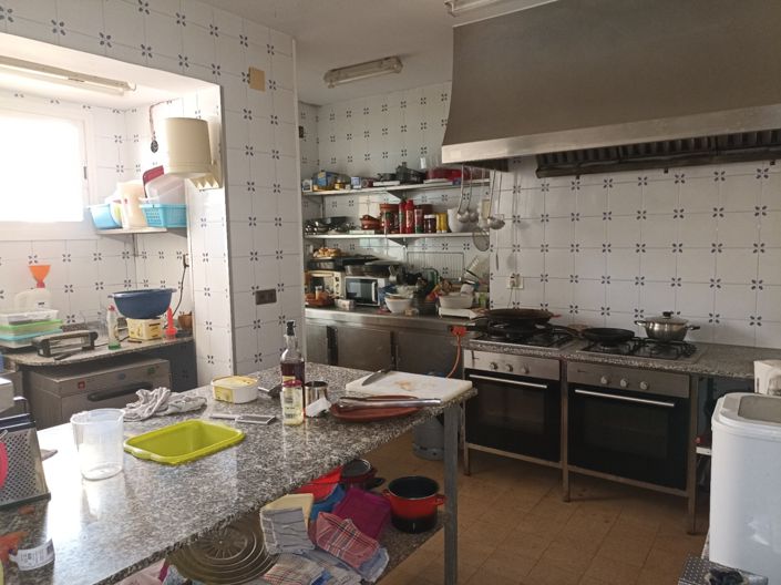 Image No.13-2 Bed Property for sale