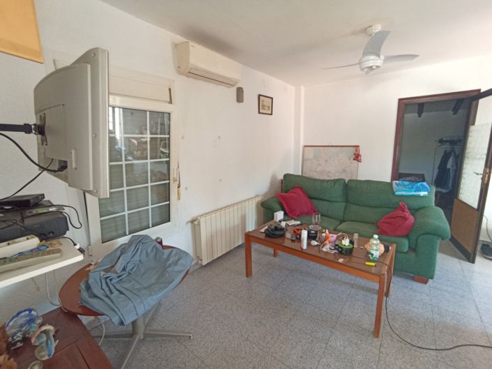 Image No.30-2 Bed Property for sale