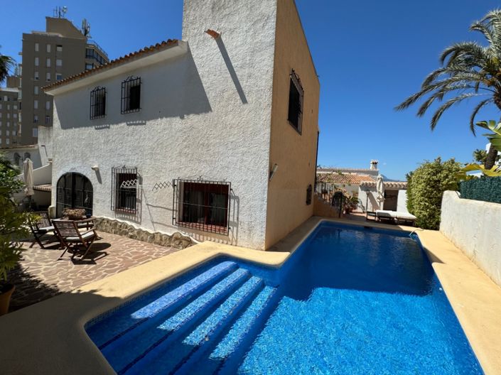 Image No.3-5 Bed Villa for sale