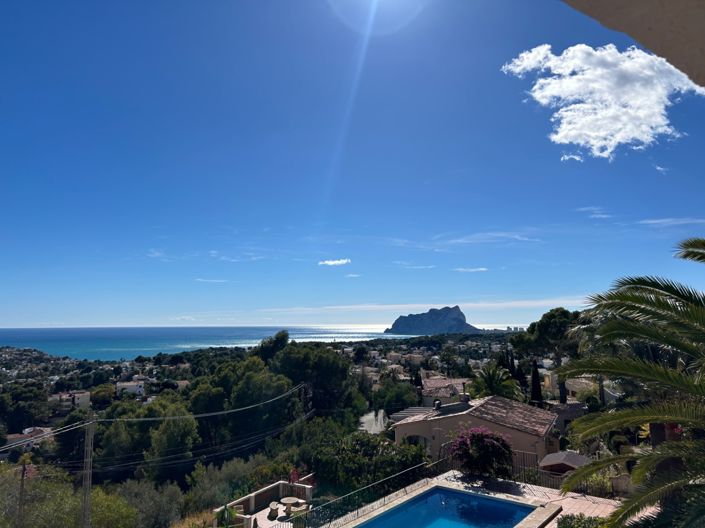 Image No.1-4 Bed Villa for sale