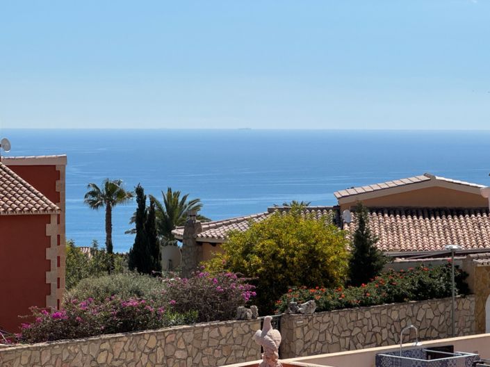 Image No.2-3 Bed Villa for sale