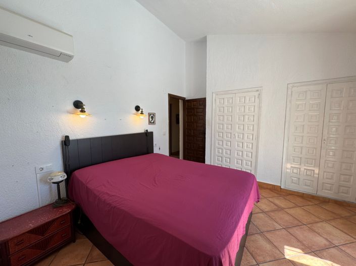 Image No.21-3 Bed Villa for sale