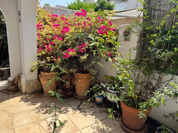 Image No.35-2 Bed Villa for sale