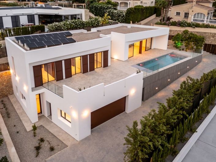 Image No.1-4 Bed Villa for sale