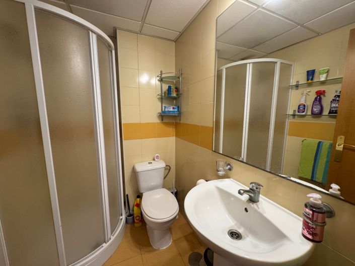 Image No.17-2 Bed Apartment for sale