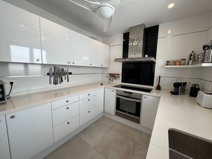 Image No.14-4 Bed Villa for sale