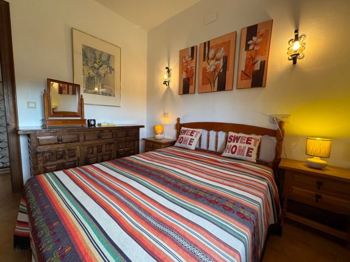 Image No.23-2 Bed Apartment for sale