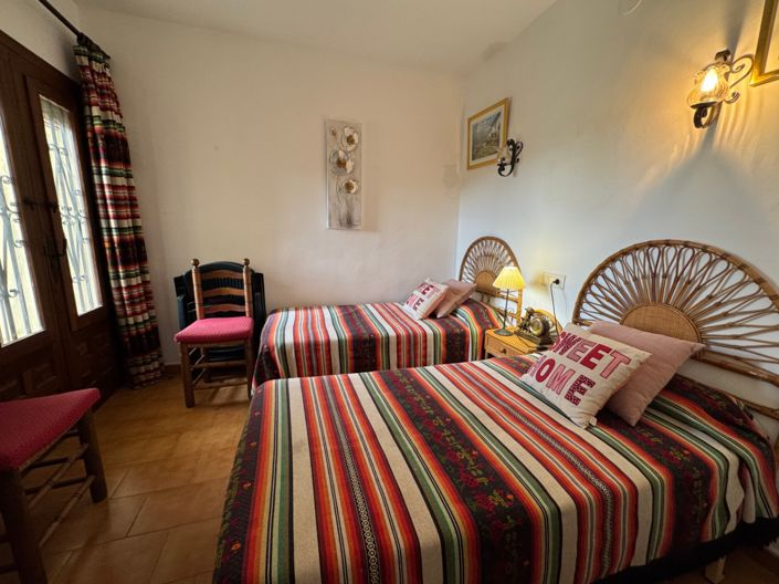 Image No.25-2 Bed Apartment for sale