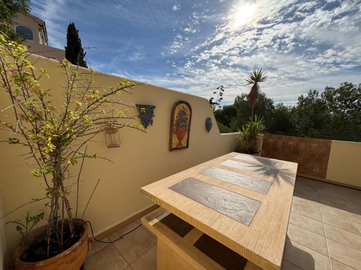 Image No.34-2 Bed Apartment for sale