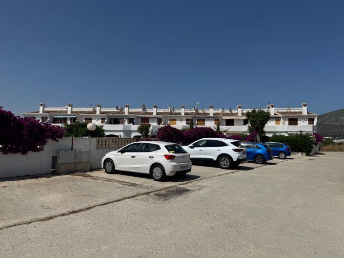 Image No.39-3 Bed Bungalow for sale