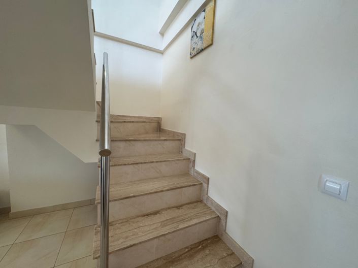 Image No.29-3 Bed Villa for sale