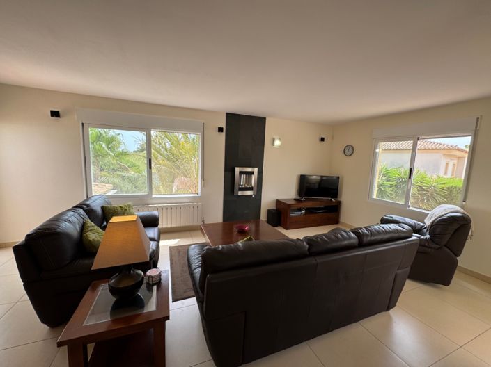 Image No.32-3 Bed Villa for sale