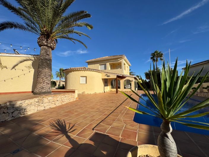 Image No.57-3 Bed Villa for sale