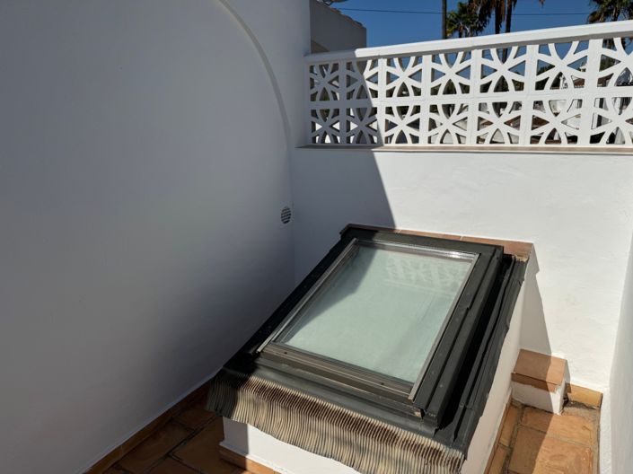 Image No.21-2 Bed Bungalow for sale