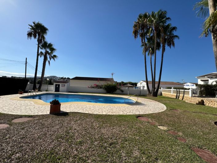 Image No.39-2 Bed Bungalow for sale