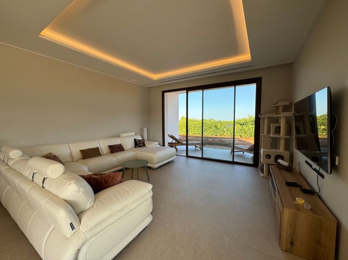 Image No.32-3 Bed Villa for sale