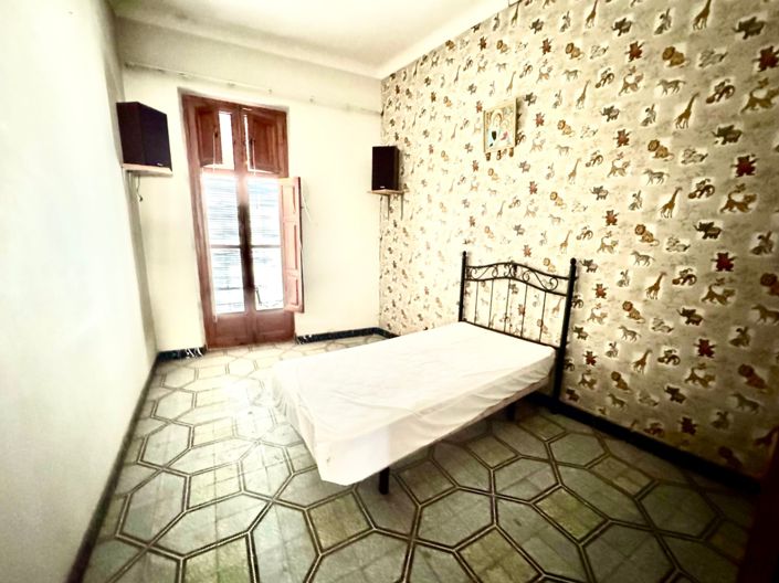 Image No.39-7 Bed Townhouse for sale