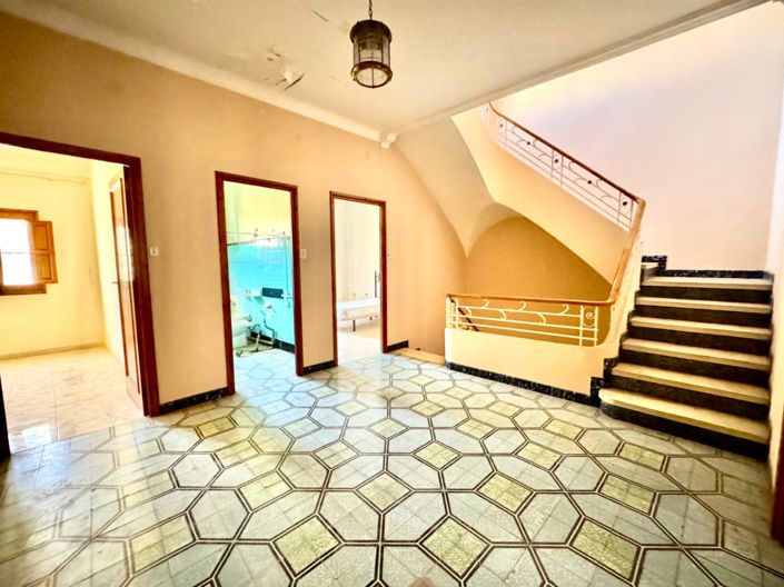 Image No.41-7 Bed Townhouse for sale