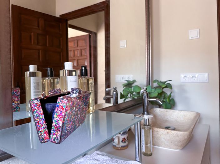 Image No.32-2 Bed Apartment for sale