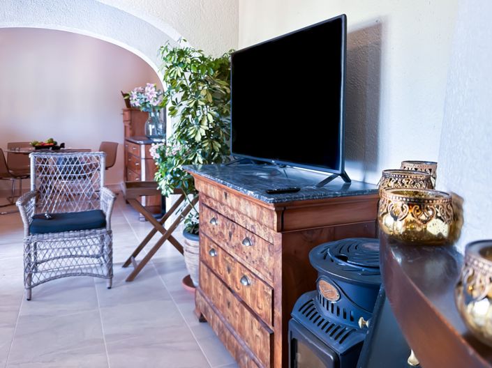 Image No.8-2 Bed Apartment for sale