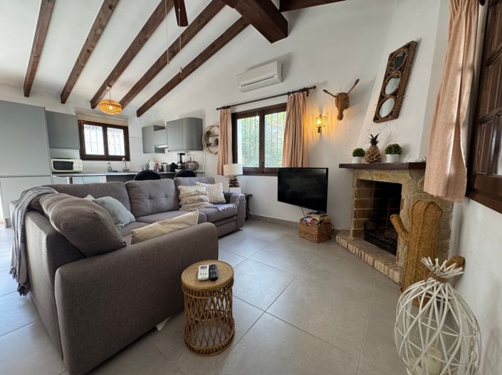 Image No.12-2 Bed Bungalow for sale