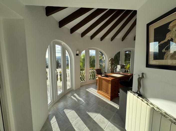 Image No.24-3 Bed Villa for sale