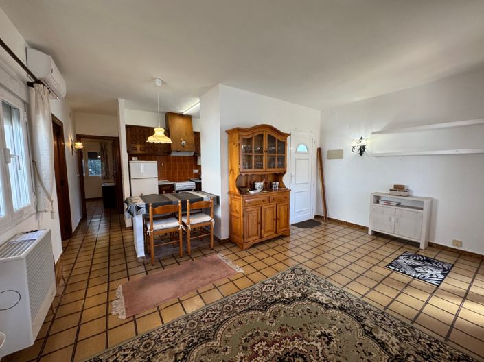 Image No.25-2 Bed Villa for sale