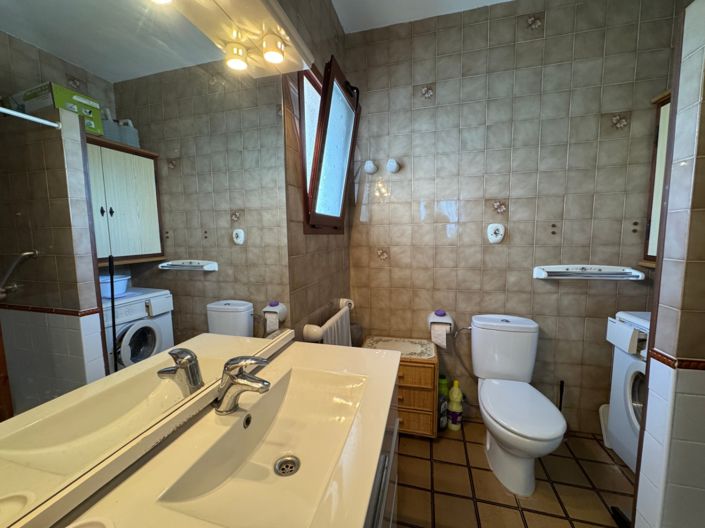 Image No.30-2 Bed Villa for sale