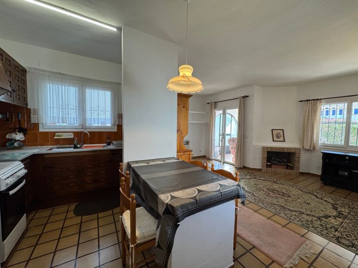 Image No.35-2 Bed Villa for sale