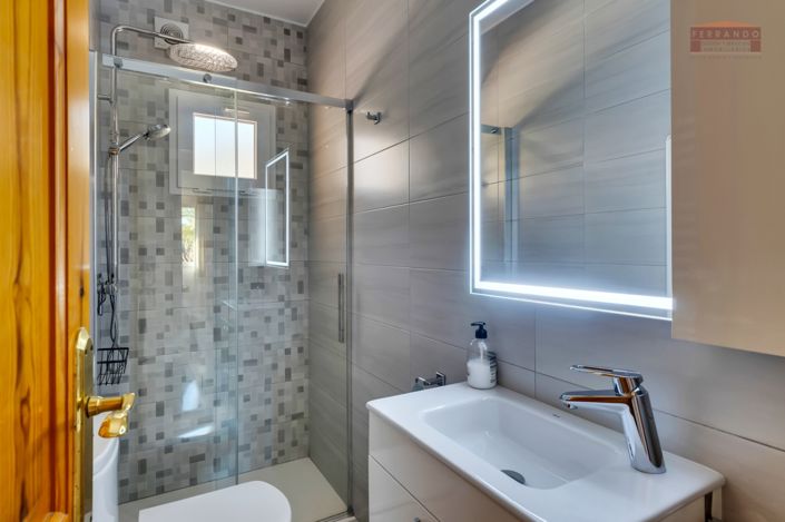 Image No.26-3 Bed Villa for sale