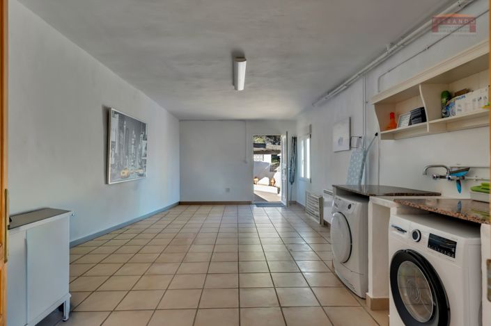 Image No.37-3 Bed Villa for sale