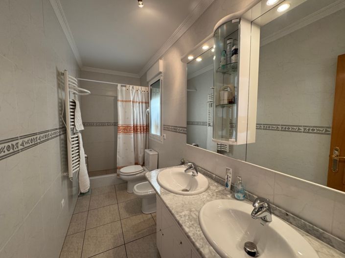 Image No.17-3 Bed Villa for sale