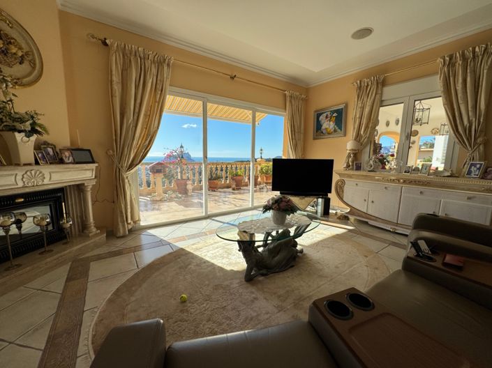 Image No.29-3 Bed Villa for sale