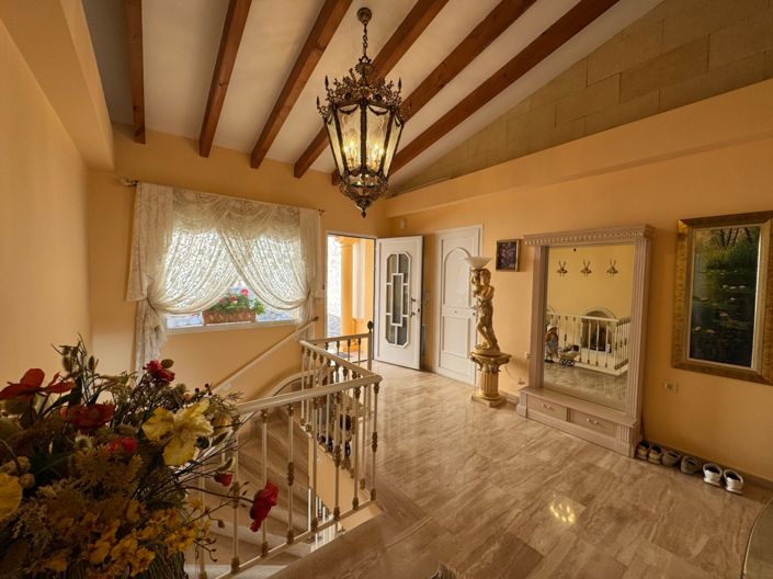 Image No.3-3 Bed Villa for sale