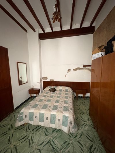 Image No.15-4 Bed Townhouse for sale