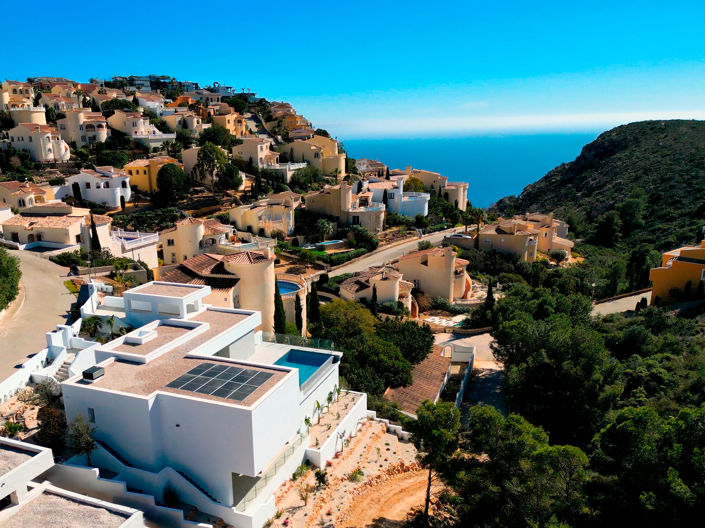 Image No.2-4 Bed Villa for sale