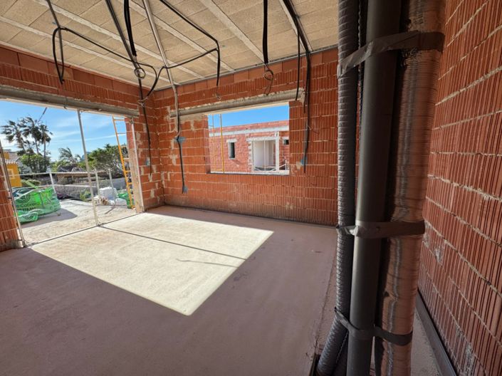 Image No.52-3 Bed Villa for sale