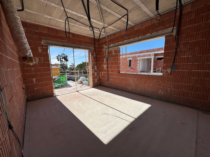 Image No.53-3 Bed Villa for sale