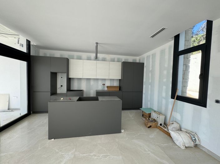 Image No.23-3 Bed Villa for sale