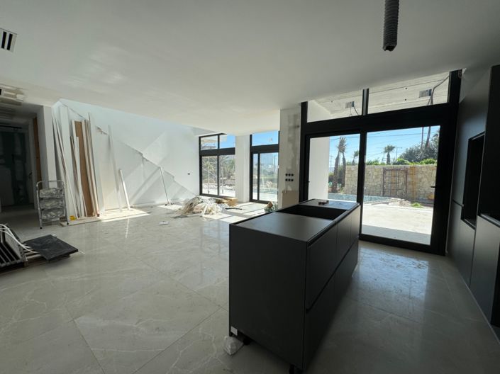 Image No.28-3 Bed Villa for sale