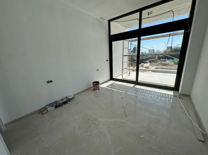 Image No.31-3 Bed Villa for sale