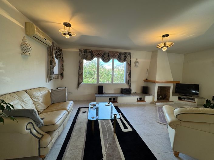 Image No.12-3 Bed Villa for sale