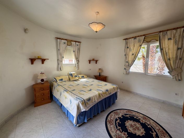 Image No.3-3 Bed Villa for sale