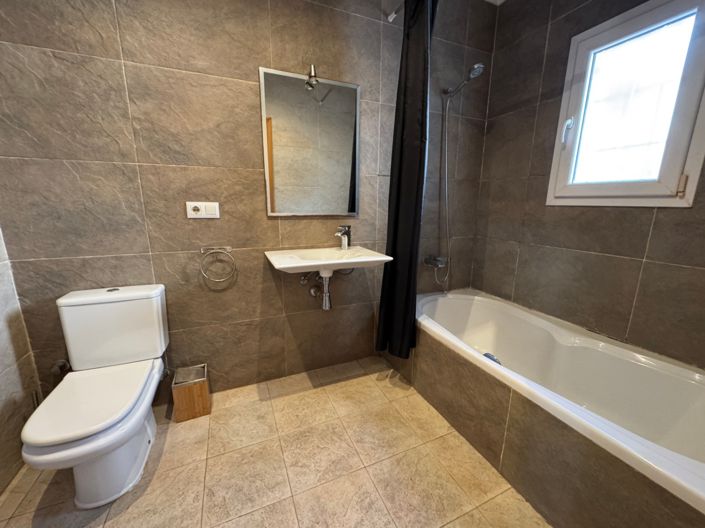 Image No.23-3 Bed Villa for sale