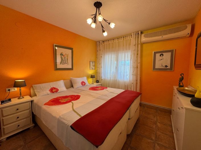 Image No.12-4 Bed Villa for sale