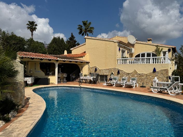 Image No.3-4 Bed Villa for sale