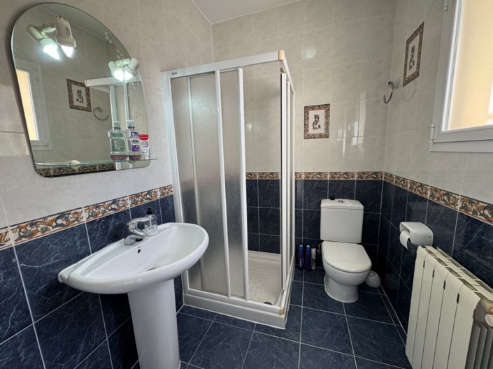 Image No.11-2 Bed Villa for sale