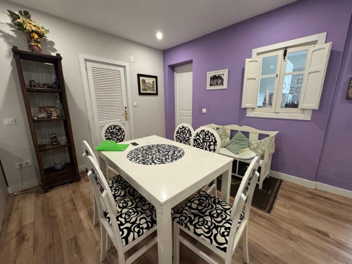 Image No.12-2 Bed Townhouse for sale