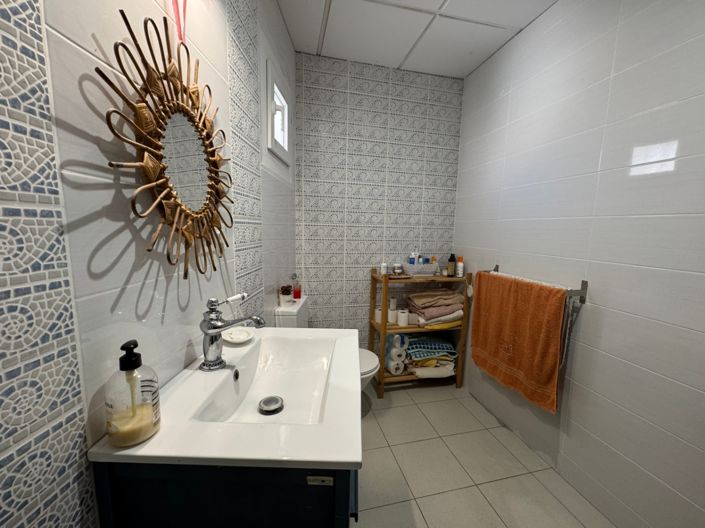 Image No.16-2 Bed Townhouse for sale