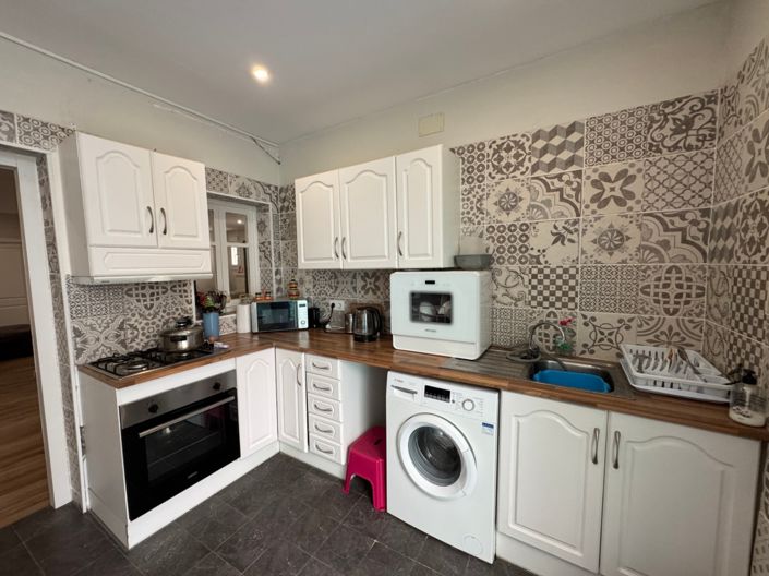 Image No.19-2 Bed Townhouse for sale